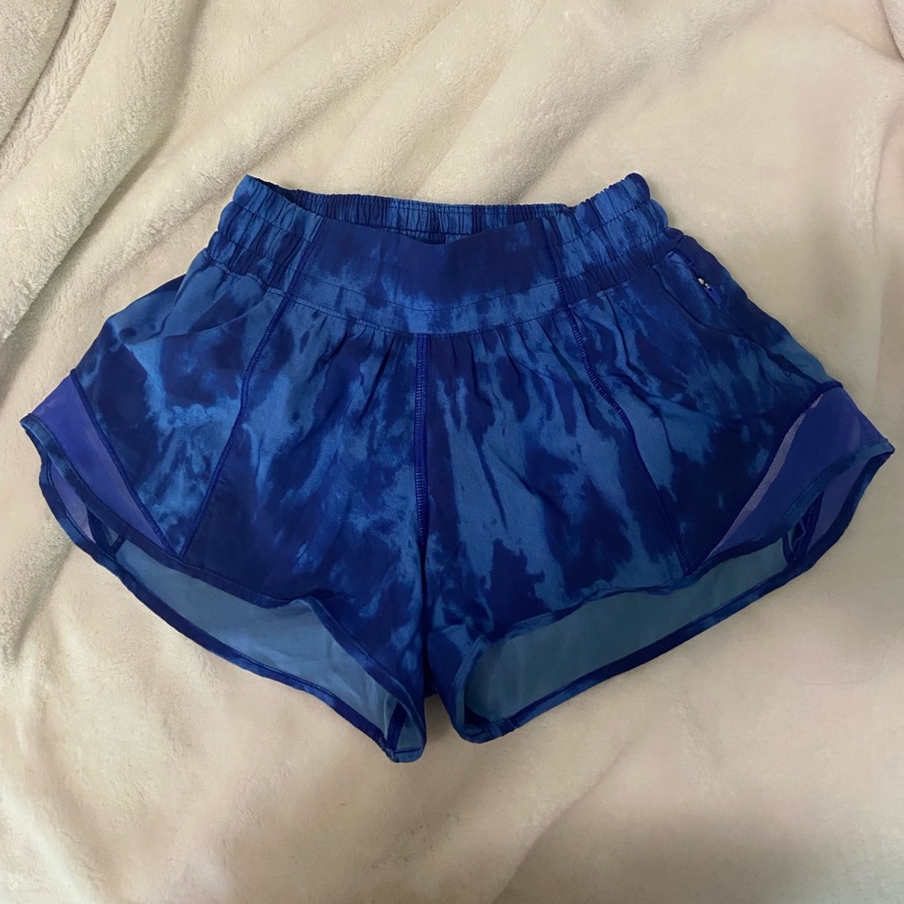 Lululemon Hotty Hot Low-Rise Lined 2.5” Shorts
